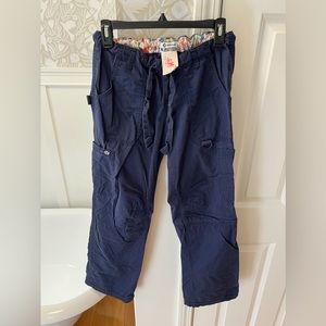 Koi scrub pants size small